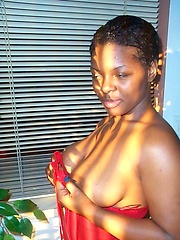 African housewifeZakuka amateur pics