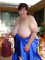 Busty mature mothers get wild outdoors